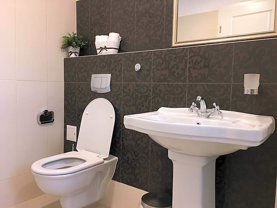 Family Hotel Agoncev