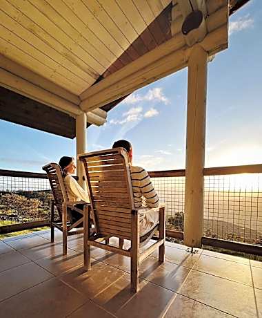 Mountain Log Cabin O Lobo