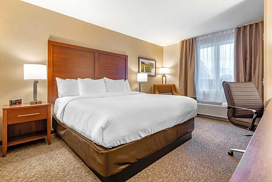 Comfort Inn & Suites