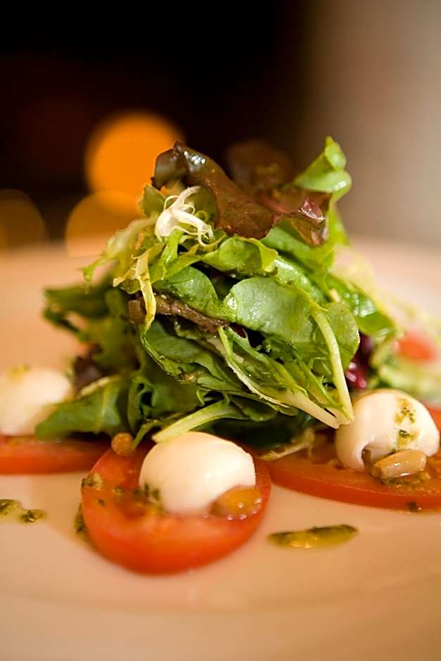 The Belvedere Inn & Restaurant