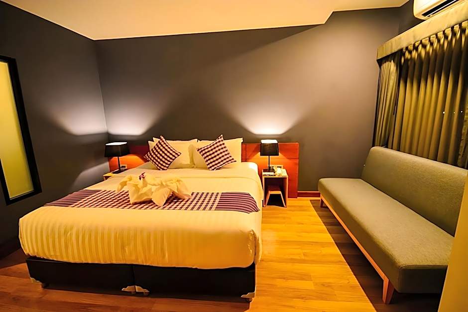 Comet Hotel Surat Thani