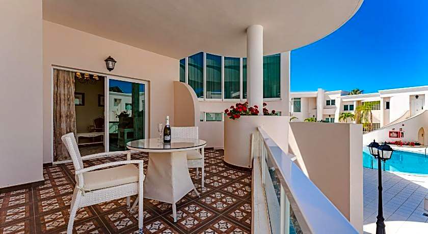 Hotel Flamingo Suites