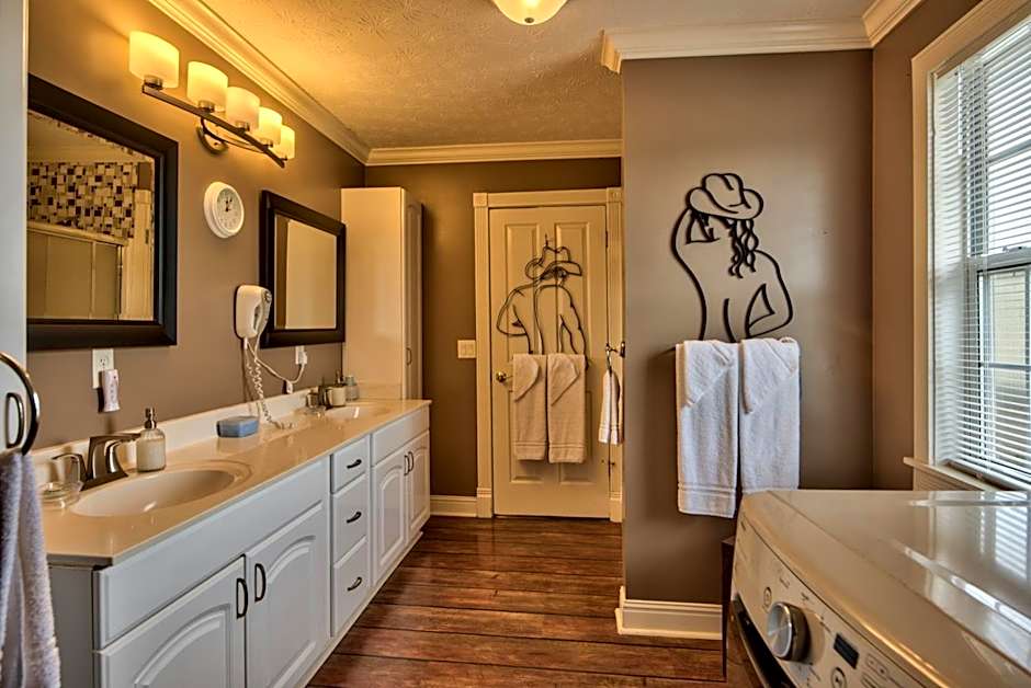 Southern Cross Guest Ranch