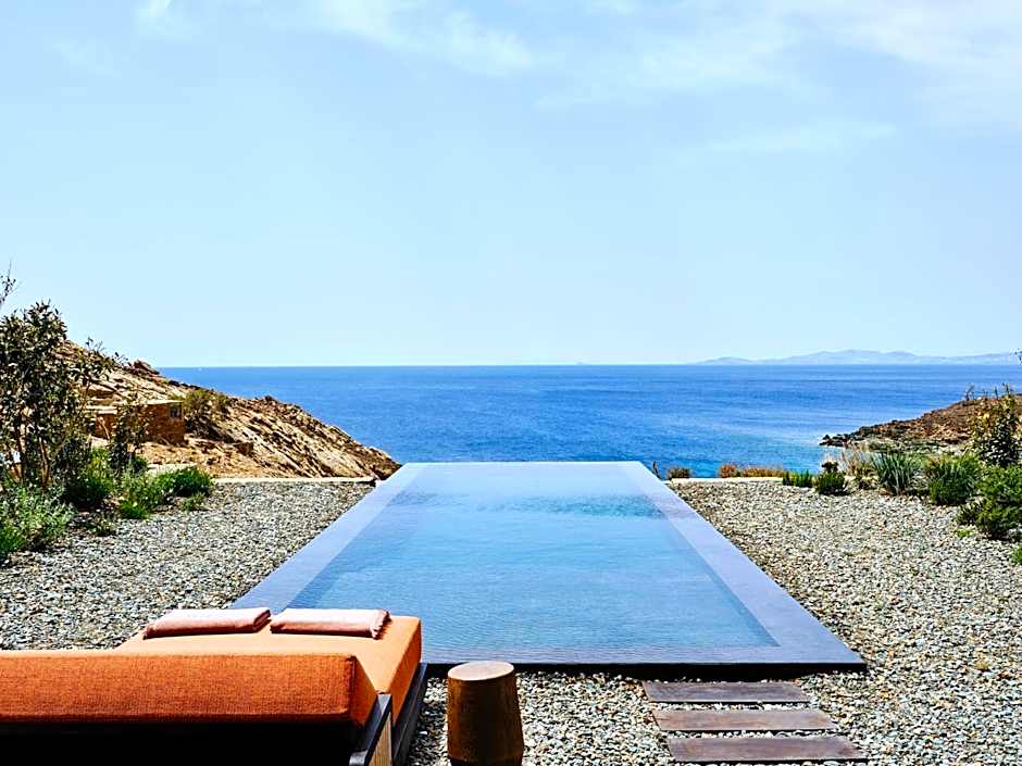 Odera, Tinos, Autograph Collection