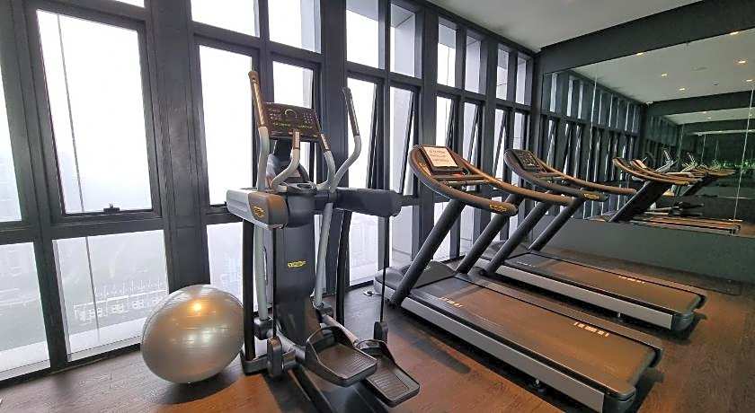 Pavilion 2 Revo l Rooftop Swimming Pool LS15