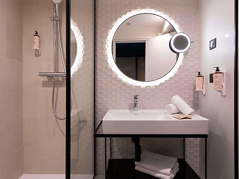 Mercure Paris Bercy Bibliotheque