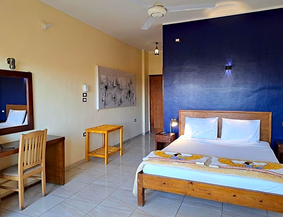 Thebes Hotel