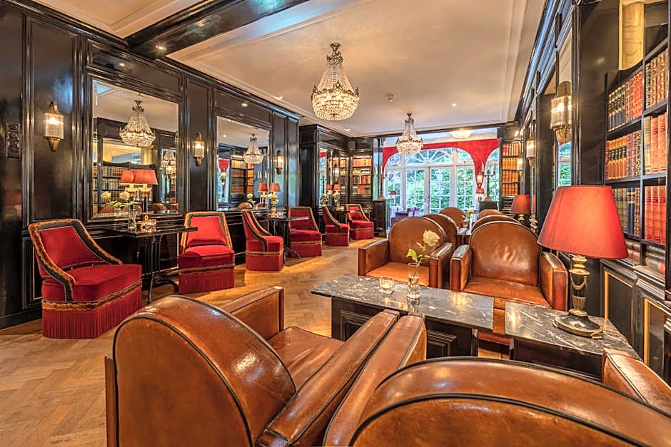 Apollofirst Boutique Hotel