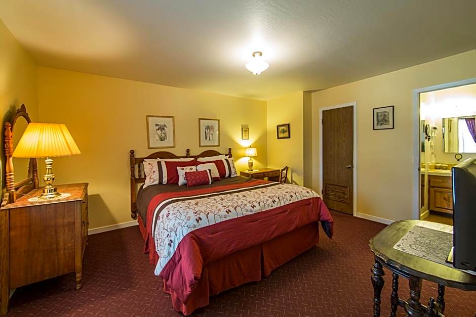 Historic Cary House Hotel