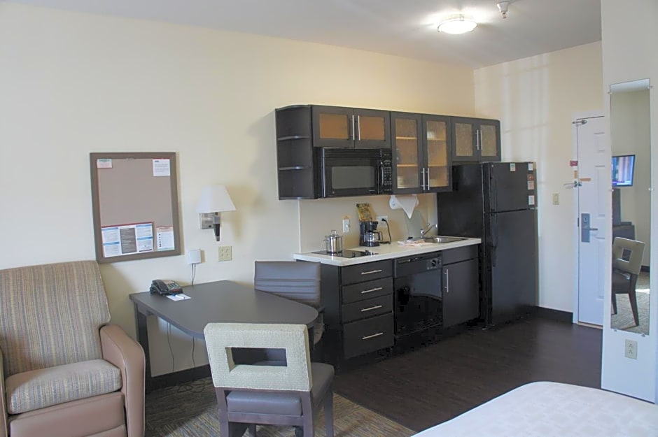 Candlewood Suites Clarksville By IHG