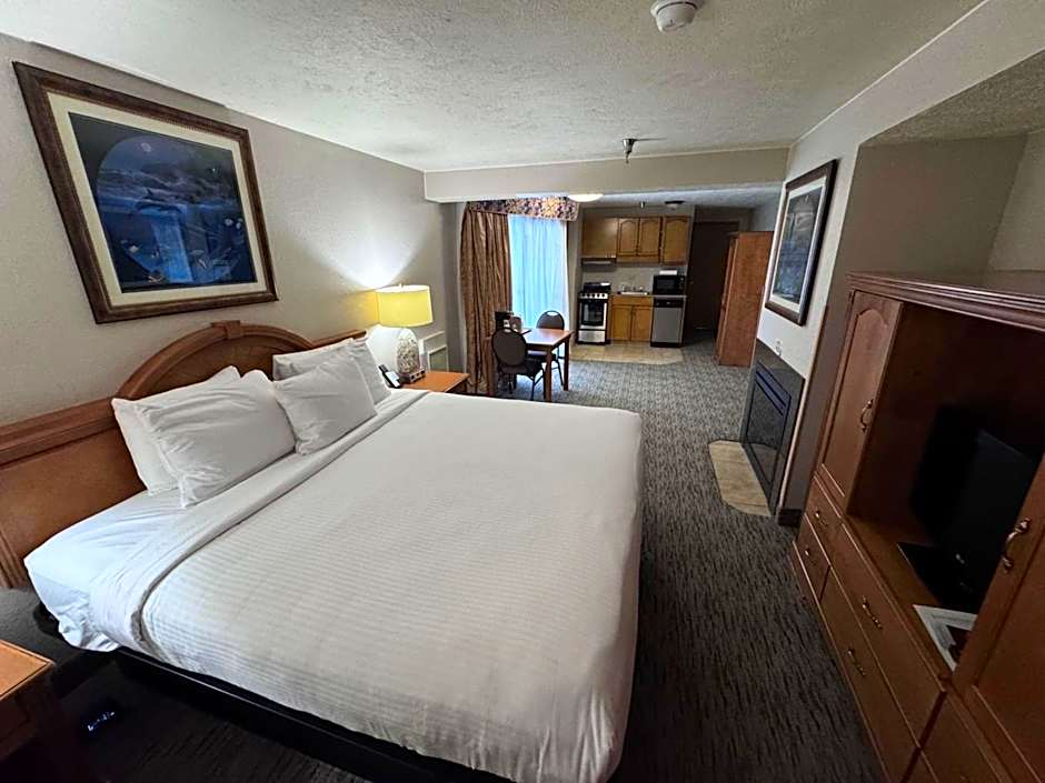 Promenade Inn & Suites Oceanfront