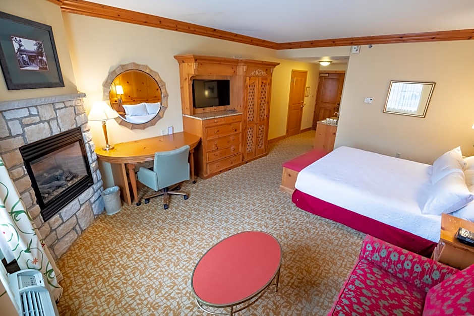 Photo 1 of 6 of Preferred 1 King Bed, Lakeside