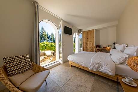 Double room-4 personnes-Superior-Private Bathroom-Terrace