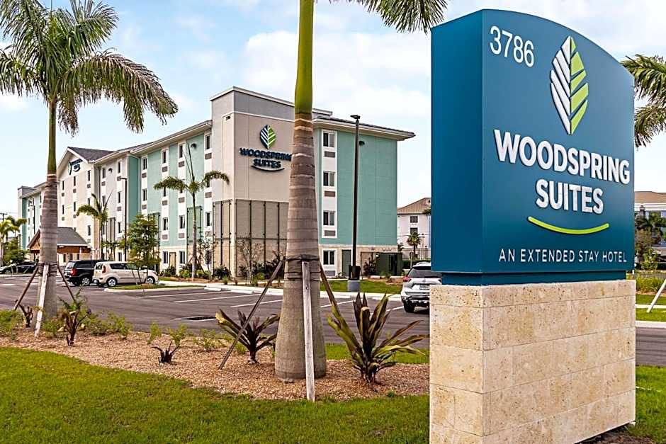 WoodSpring Suites Naples