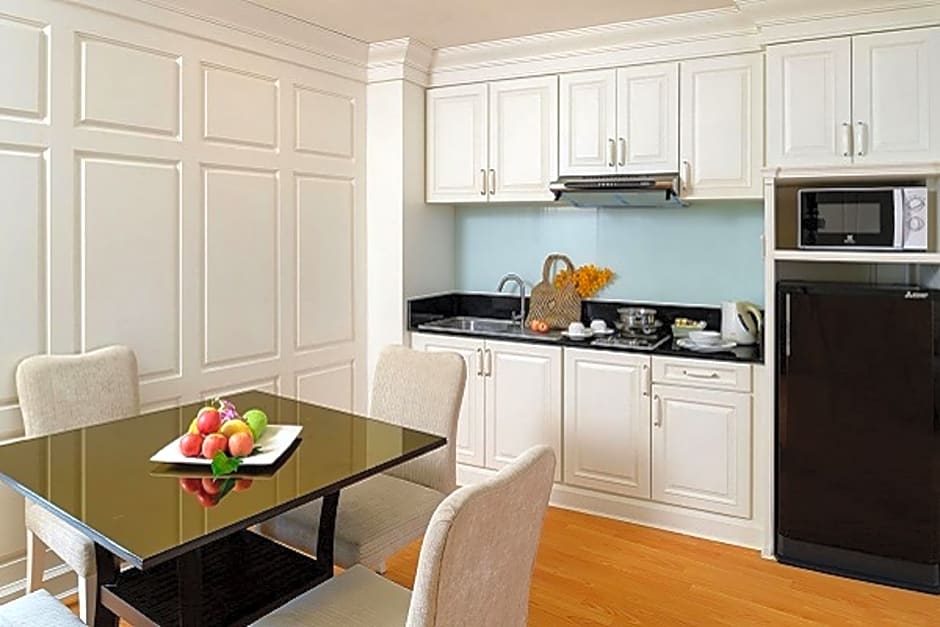 Kingston Suites Hotel Bangkok (SHA Plus)