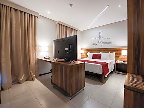 Apartment Queen Size Bed