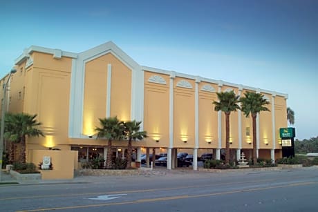 Quality Inn & Suites on the Beach
