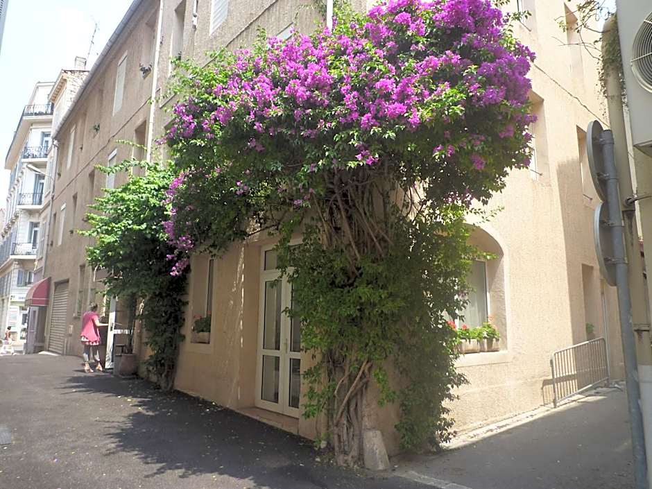 Appia Hotel