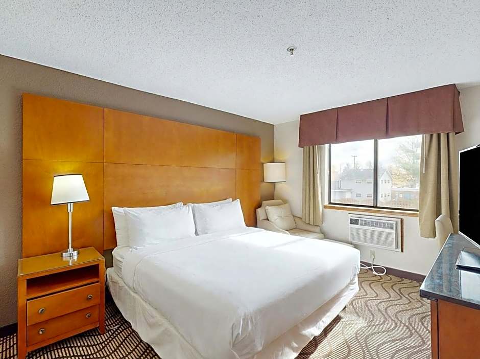 Oscoda Lakeside Hotel