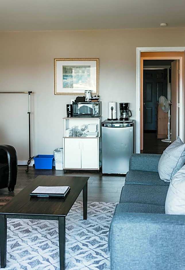 Page's Inn on Silva Bay