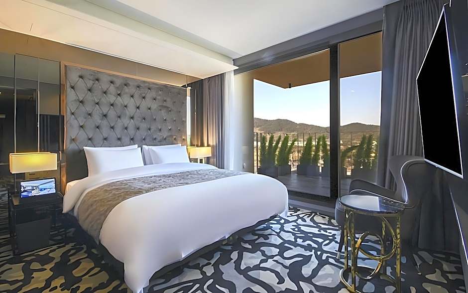 Best Louis Hamilton Hotel westbusan