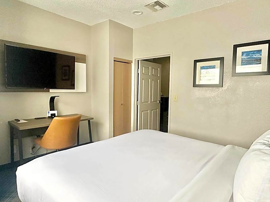 Comfort Inn & Suites Cartersville - Emerson Lake Point