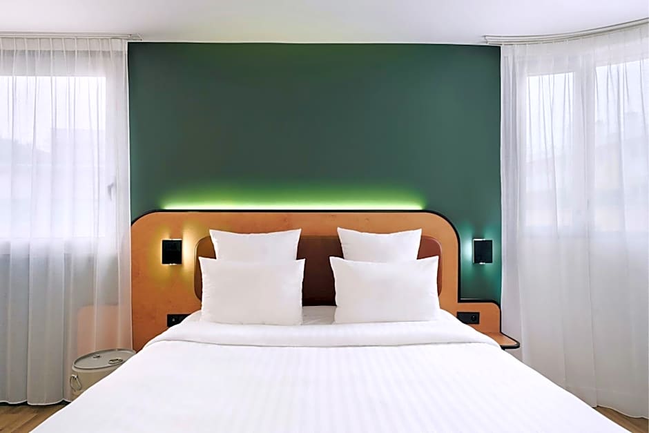 Moxy by Marriott Paris Bastille