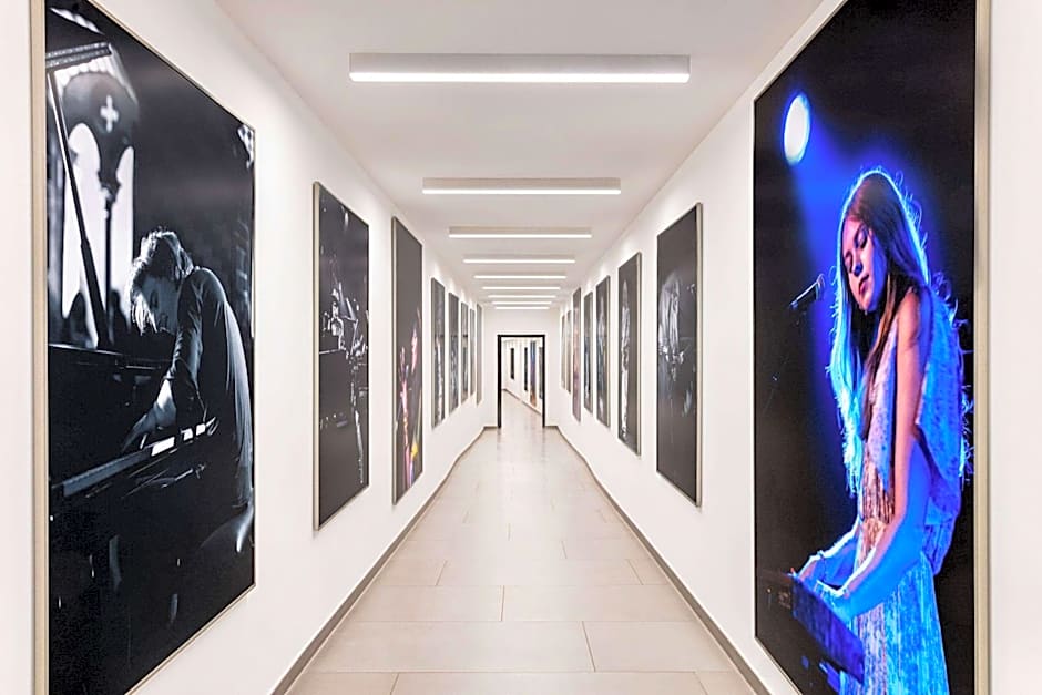 Vienna House by Wyndham Ernst Leitz Wetzlar