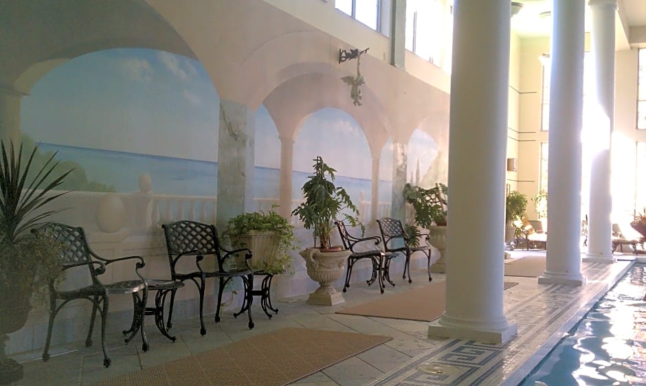 Senator Inn & Spa