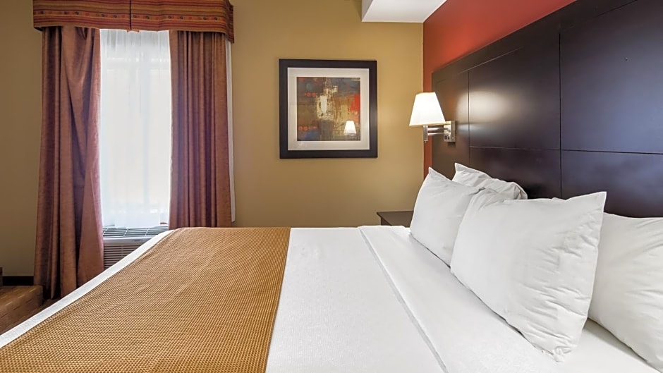 Best Western Plus Bowmanville