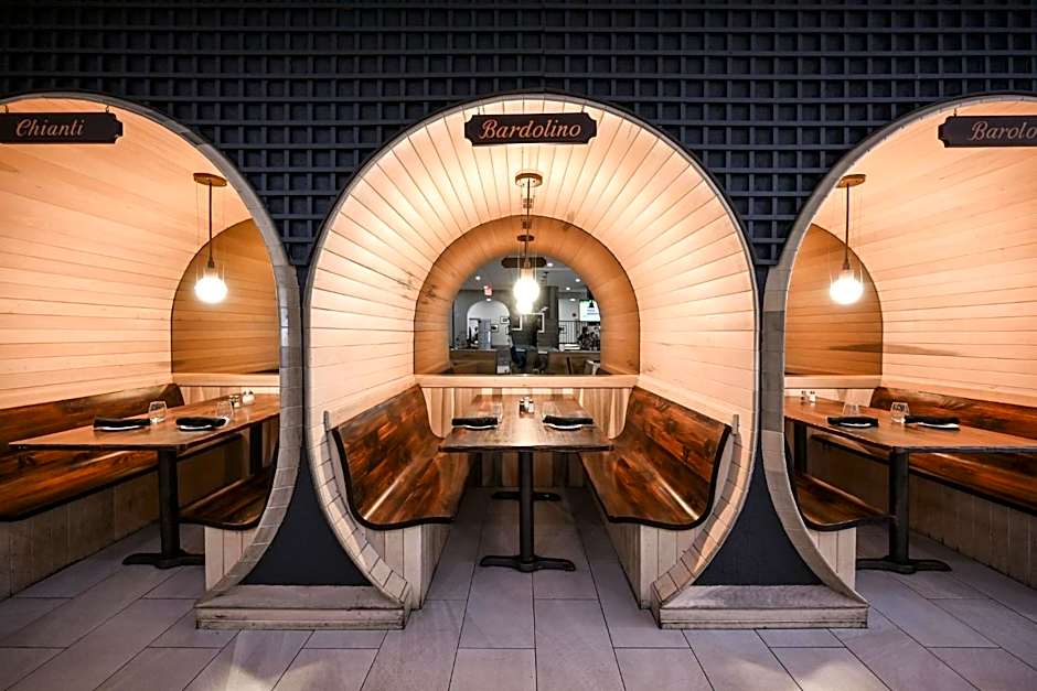 Holiday Inn Cleveland-Mayfield Hotel By IHG