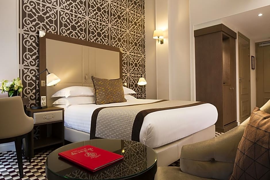 Phileas Hotel