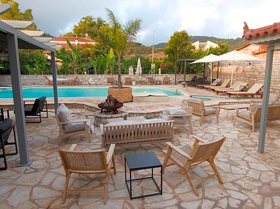 Kaiafas Lake Hotel