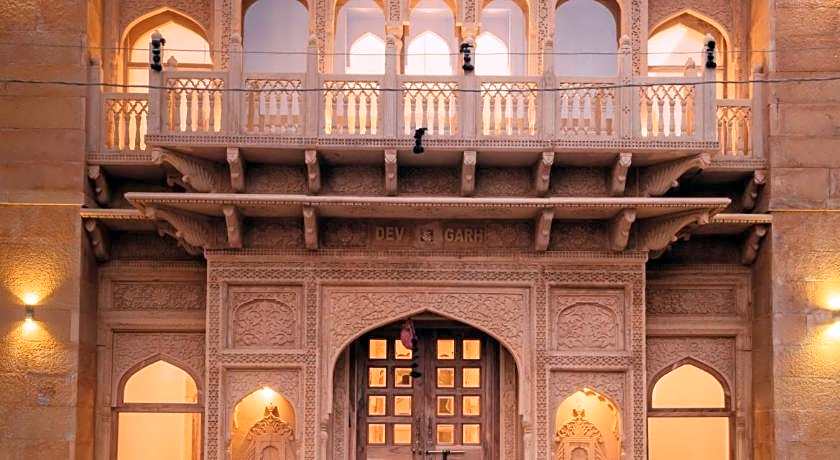 Hotel Dev Garh