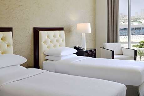 Executive Twin Room with Pantry Lounge Access and Shuttle Bus to JBR Beach and various shopping malls