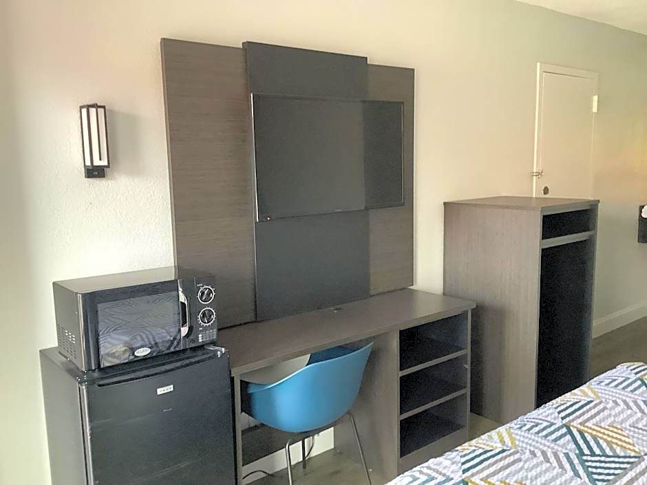 Motel 6-Memphis, TN - East