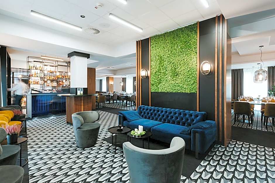 Garden Square Hotel