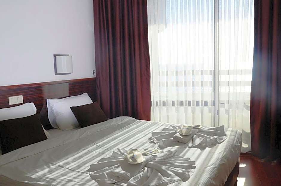 Sunday Beach Hotel