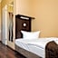 Apple City Hotel