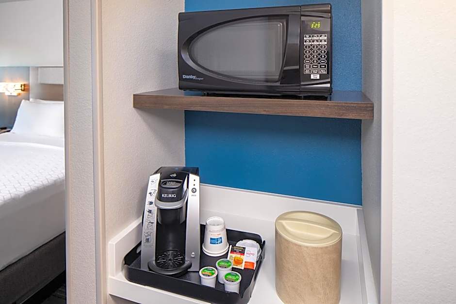Holiday Inn Express and Suites Los Alamos Entrada Park By IHG