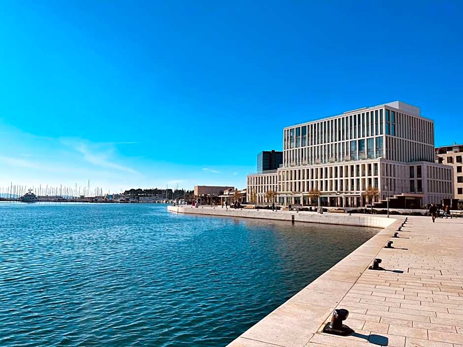 Hotel Ambasador