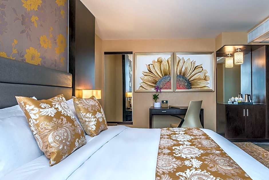 Marcian Garden Hotel