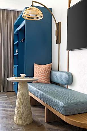 Queen Room with Two Queen Beds and Bath Tub - Mobility Accessible