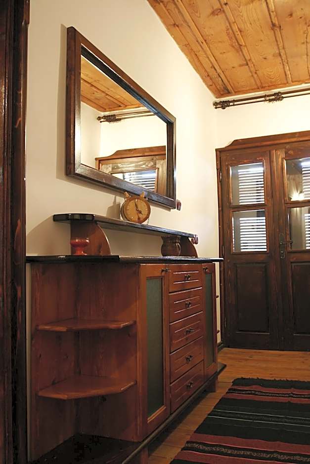 Family Hotel Dinchova kushta