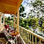 Baandin Chiewlarn Resort