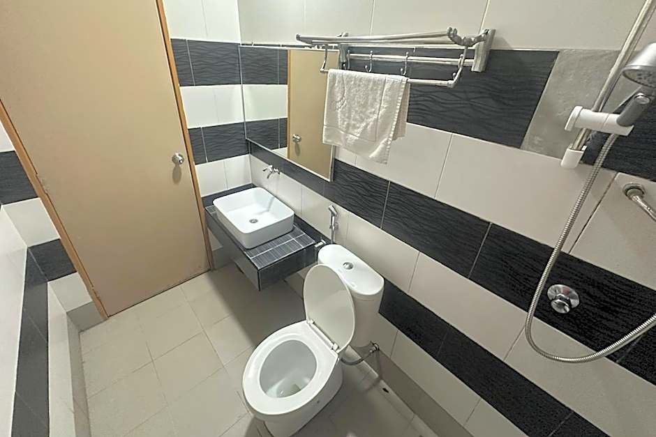 Midtown Villa Hotel