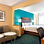 Dubuque Inn and Suites