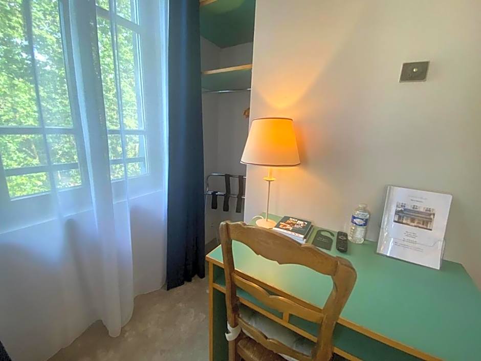 Hotel Paris Vesinet-LogisHotels et Domaine Evenementiel