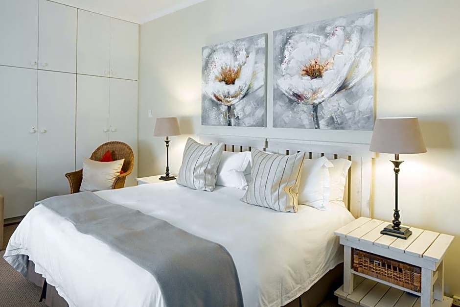 Kingfisher GuestHouse
