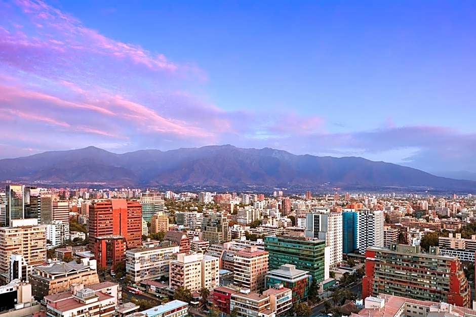 AC Hotel Santiago Cenco Costanera